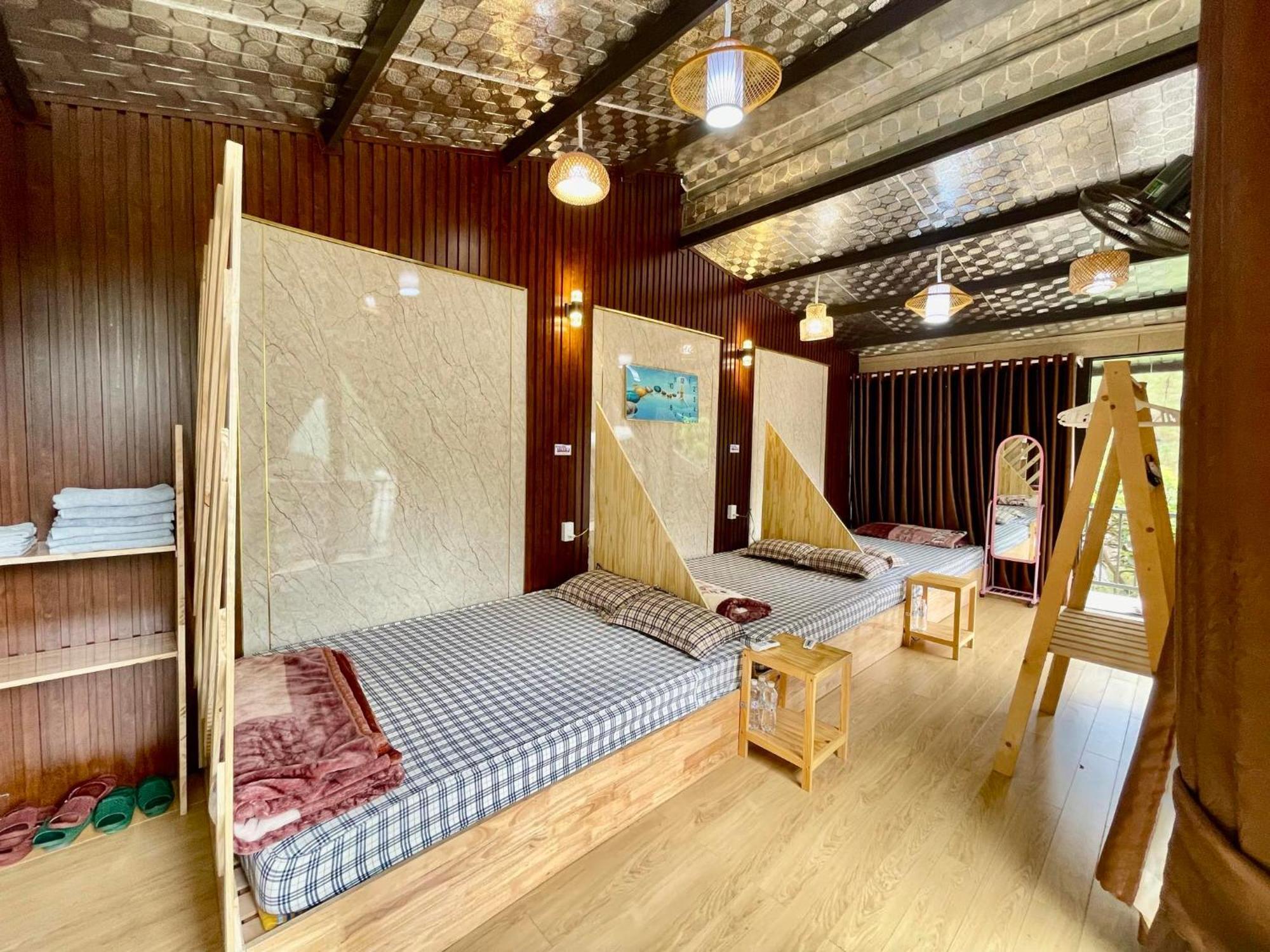 Lake View Homestay Pleiku Exteriör bild