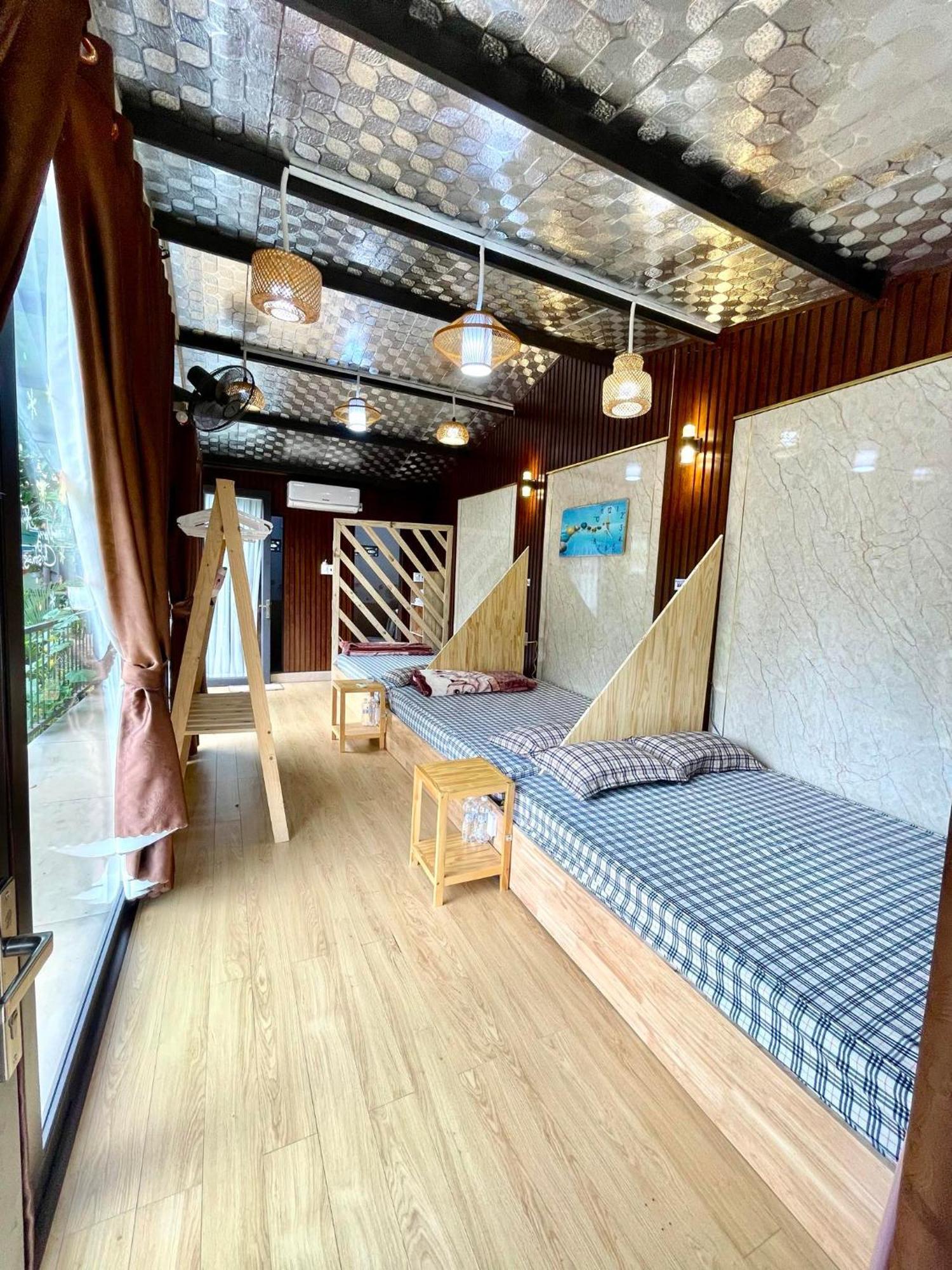 Lake View Homestay Pleiku Exteriör bild