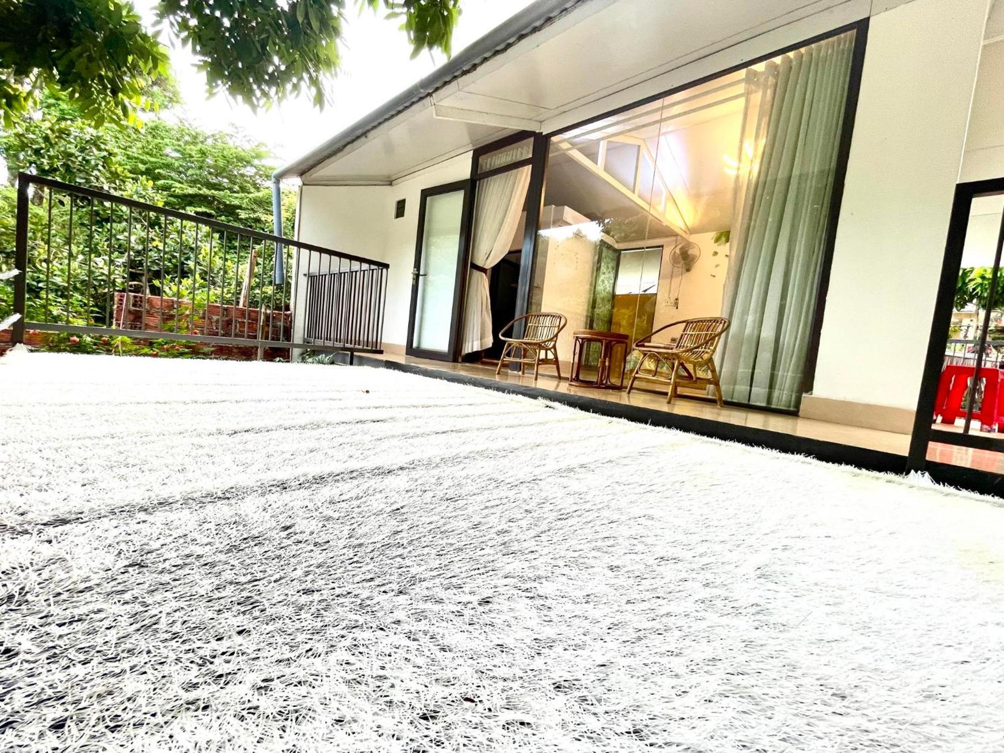 Lake View Homestay Pleiku Exteriör bild